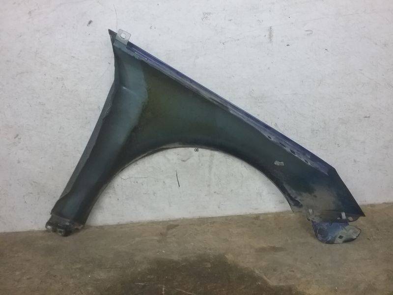 Крыло переднее левое