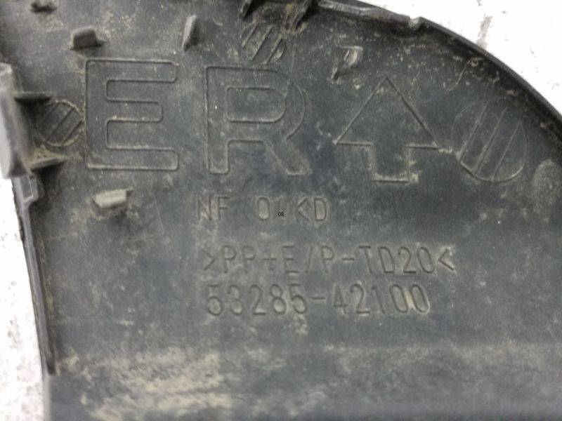 Заглушка буксировочного крюка