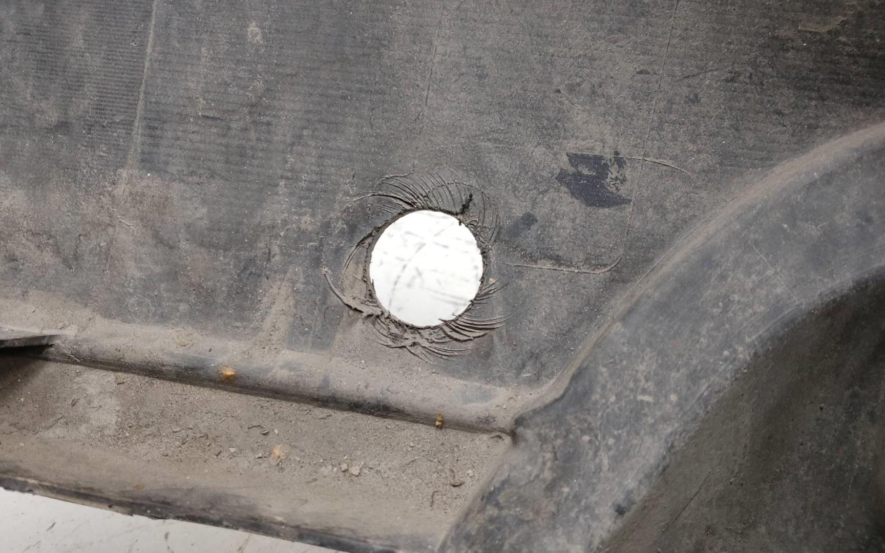 Бампер задний