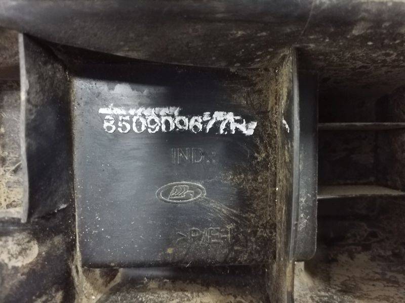 Усилитель заднего бампера