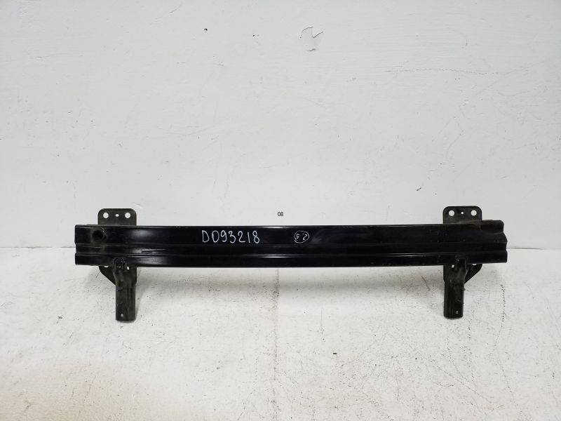 Усилитель переднего бампера