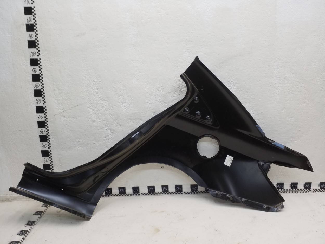 Крыло заднее правое