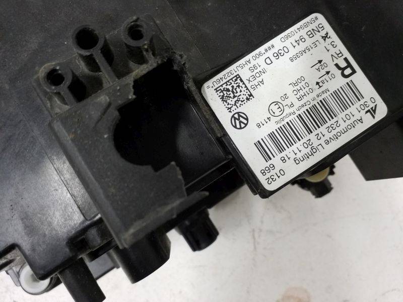 Фара правая