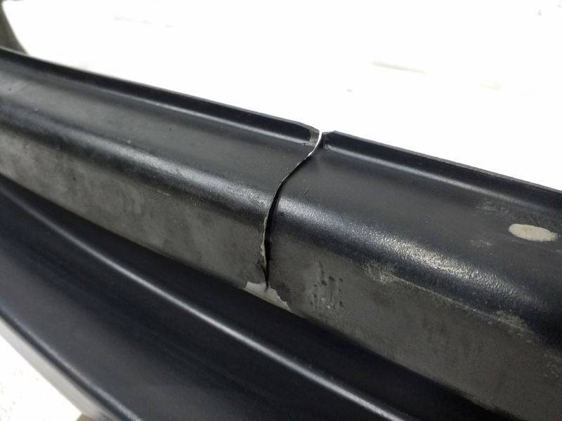 Усилитель заднего бампера