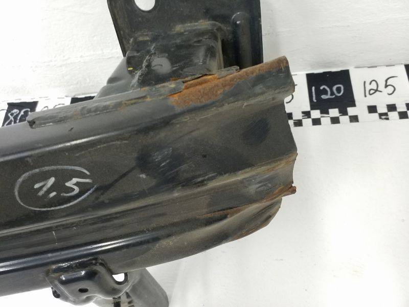 Усилитель переднего бампера