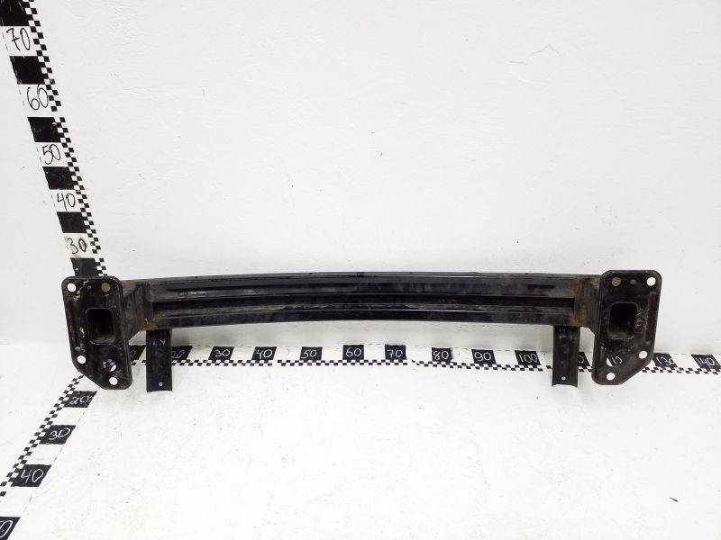 Усилитель переднего бампера