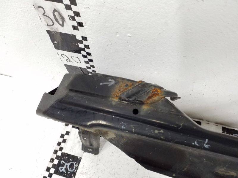 Усилитель заднего бампера