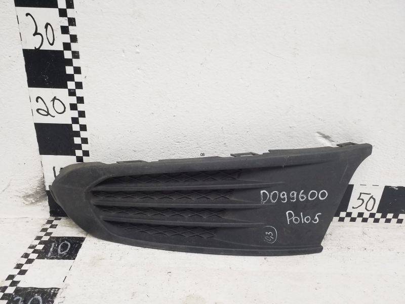 Накладка переднего бампера левая