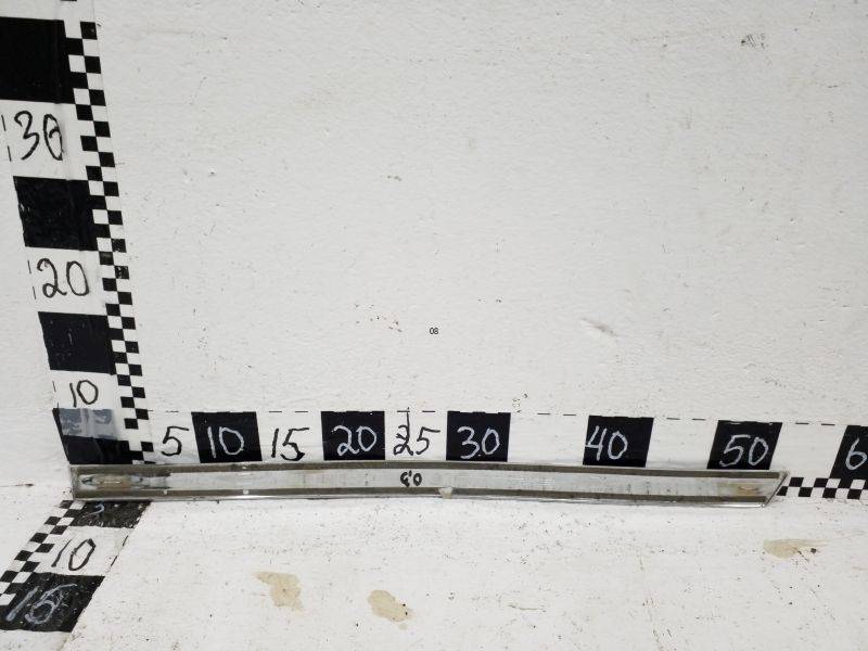 Молдинг задней правой двери