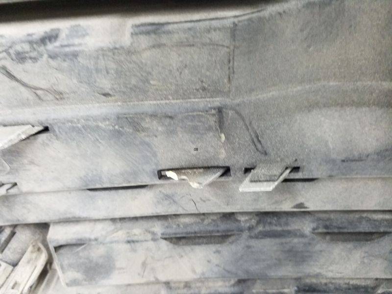 Накладка переднего бампера левая