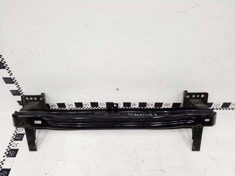 Усилитель переднего бампера