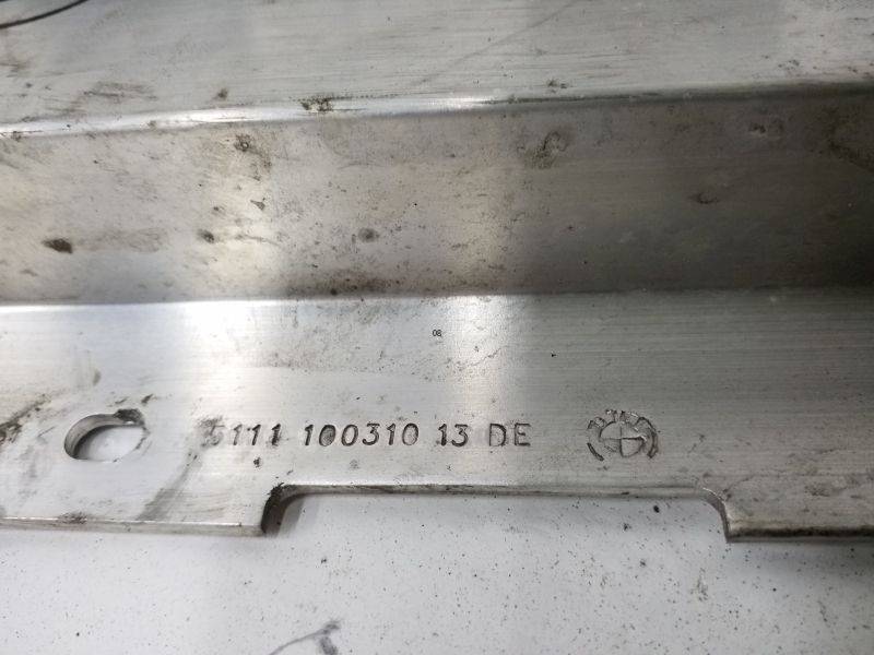 Усилитель переднего бампера