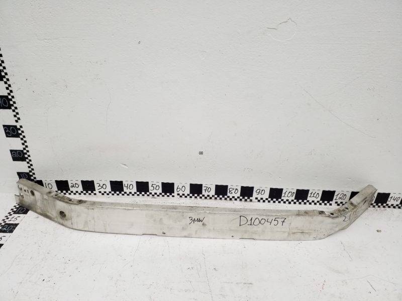 Усилитель переднего бампера