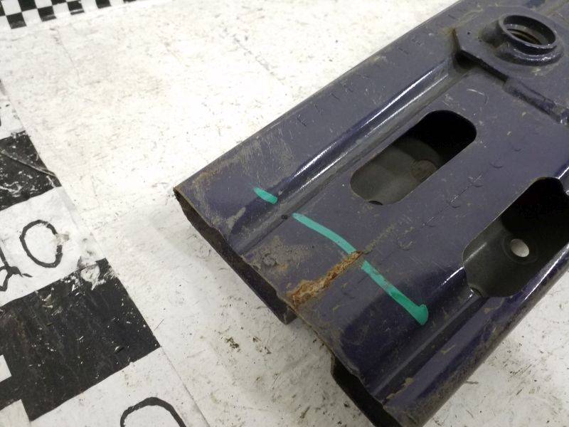 Усилитель заднего бампера