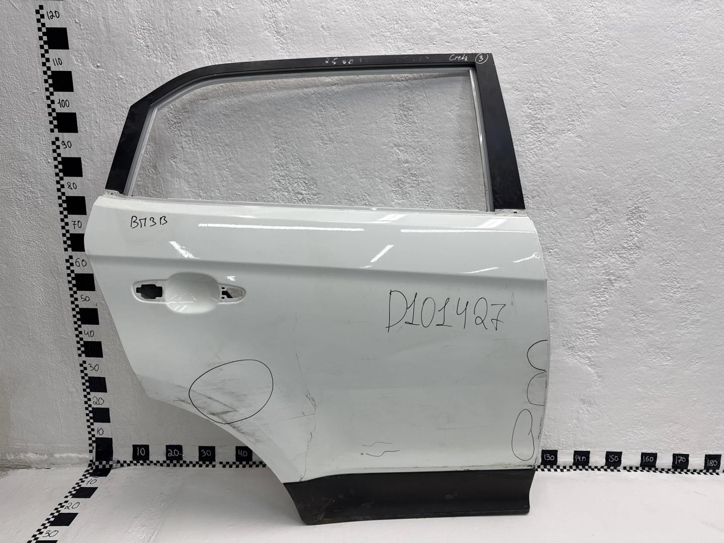 Дверь задняя правая