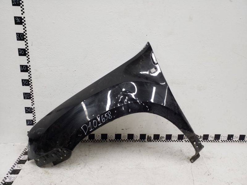 Крыло переднее левое