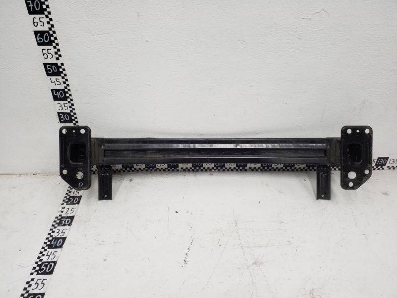 Усилитель переднего бампера