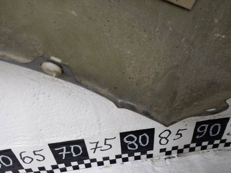 Крыло переднее левое