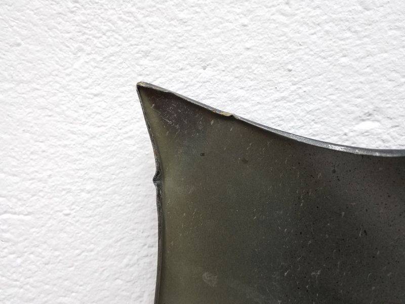 Крыло переднее левое