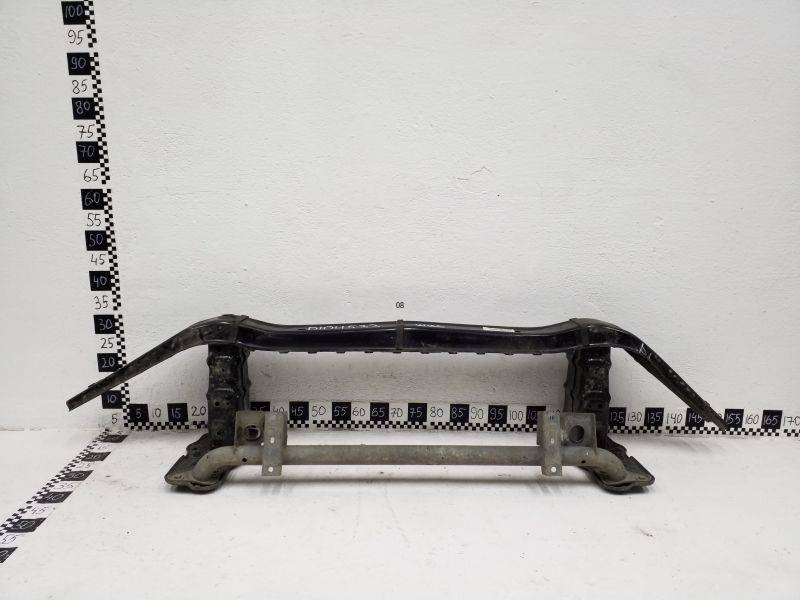 Усилитель переднего бампера