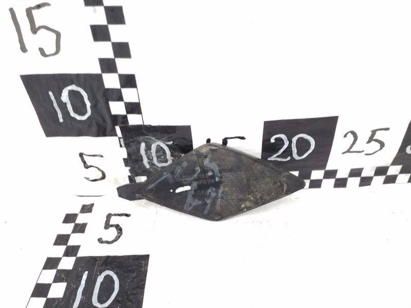 Заглушка буксировочного крюка