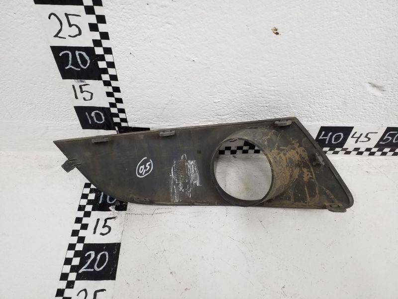 Накладка переднего крыла левого