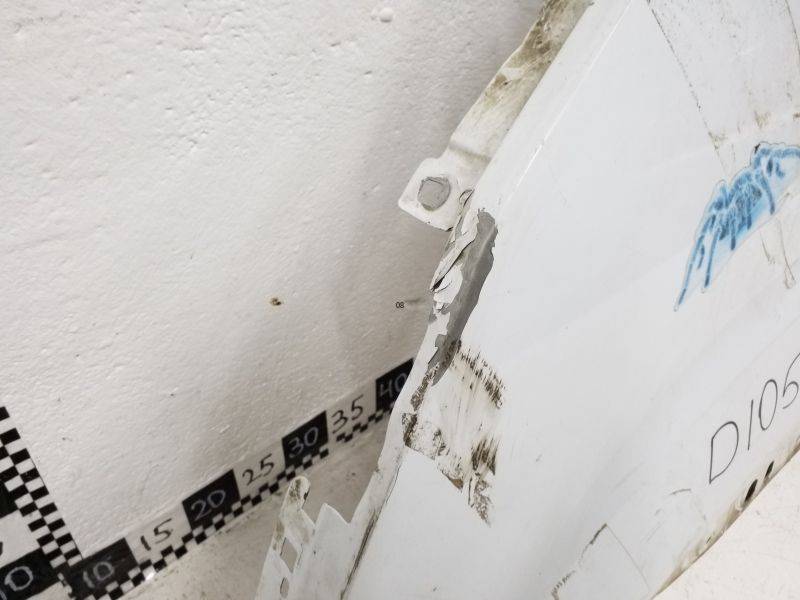 Крыло переднее левое