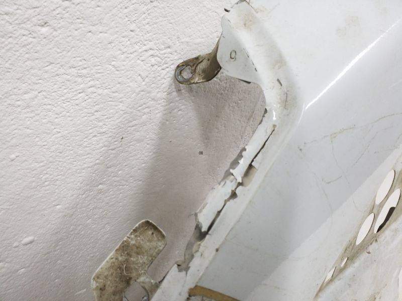 Крыло переднее левое