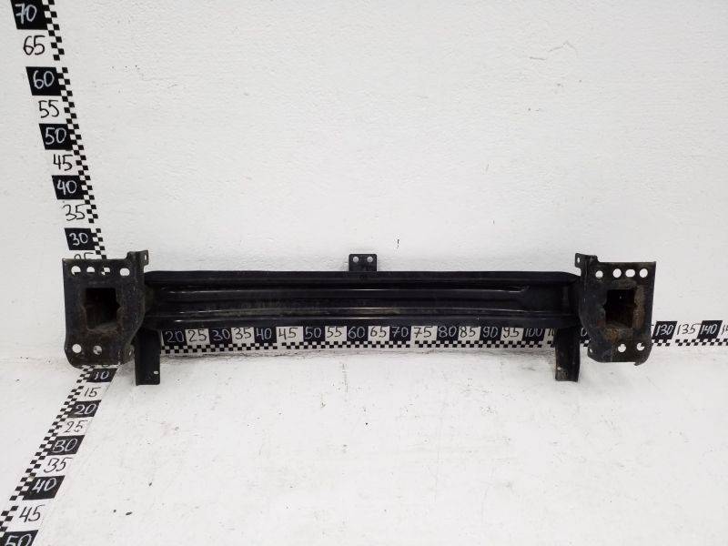 Усилитель переднего бампера