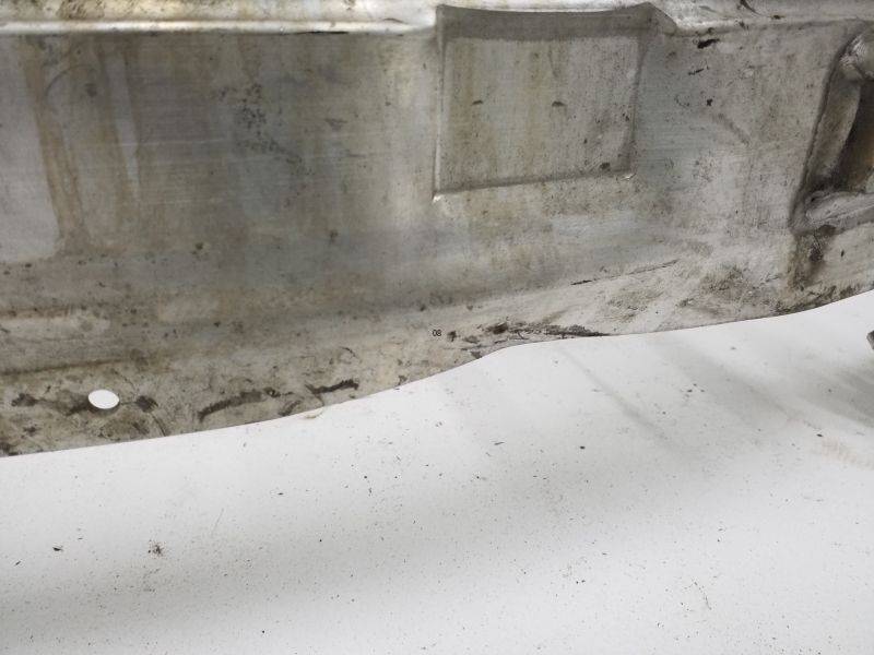 Усилитель переднего бампера