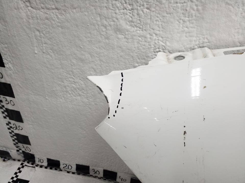 Крыло переднее левое