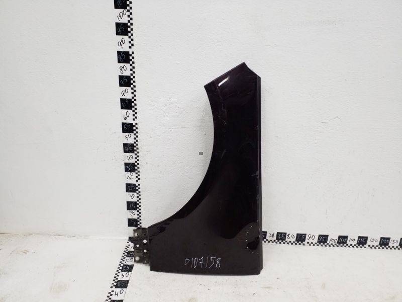 Крыло переднее левое