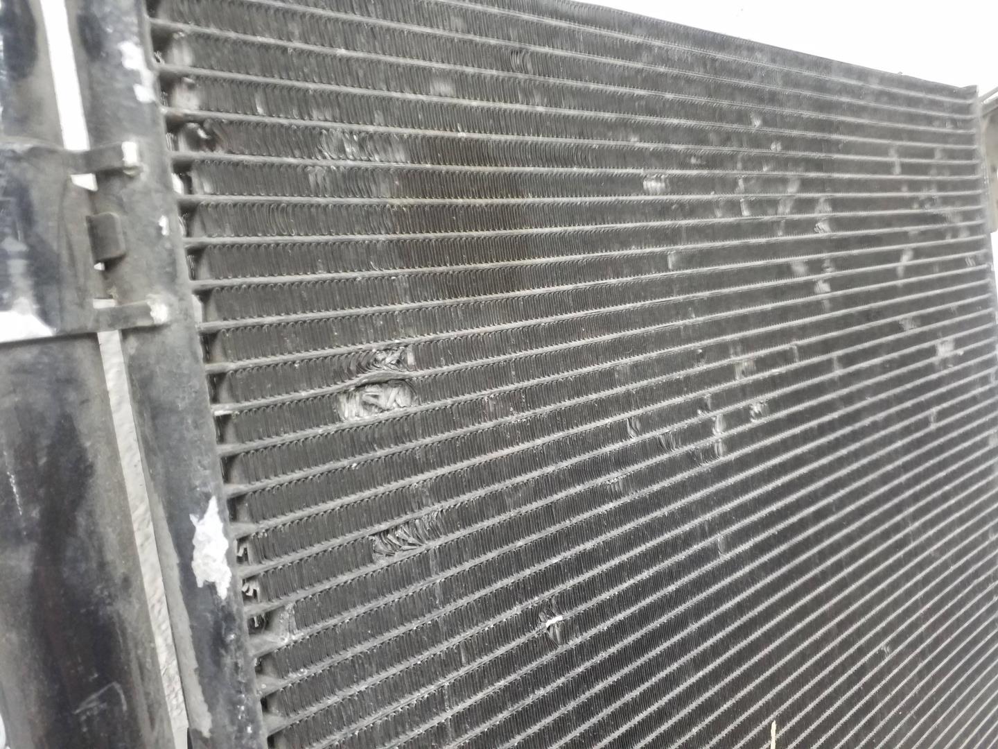 Радиатор кондиционера / конденсер