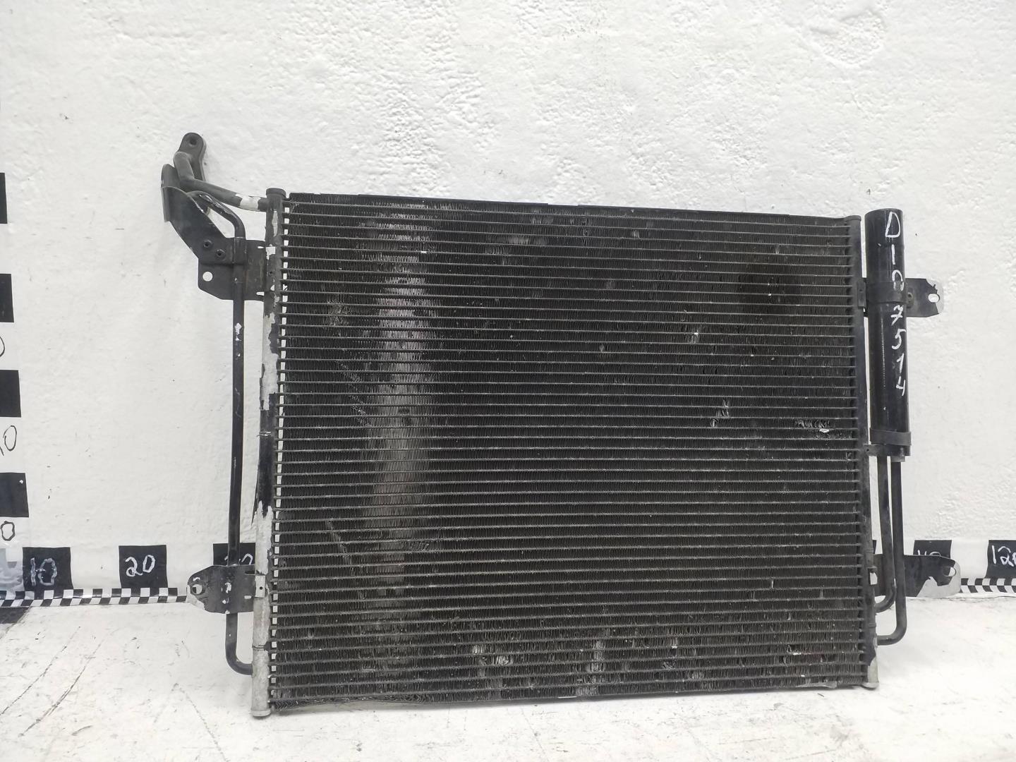 Радиатор кондиционера / конденсер