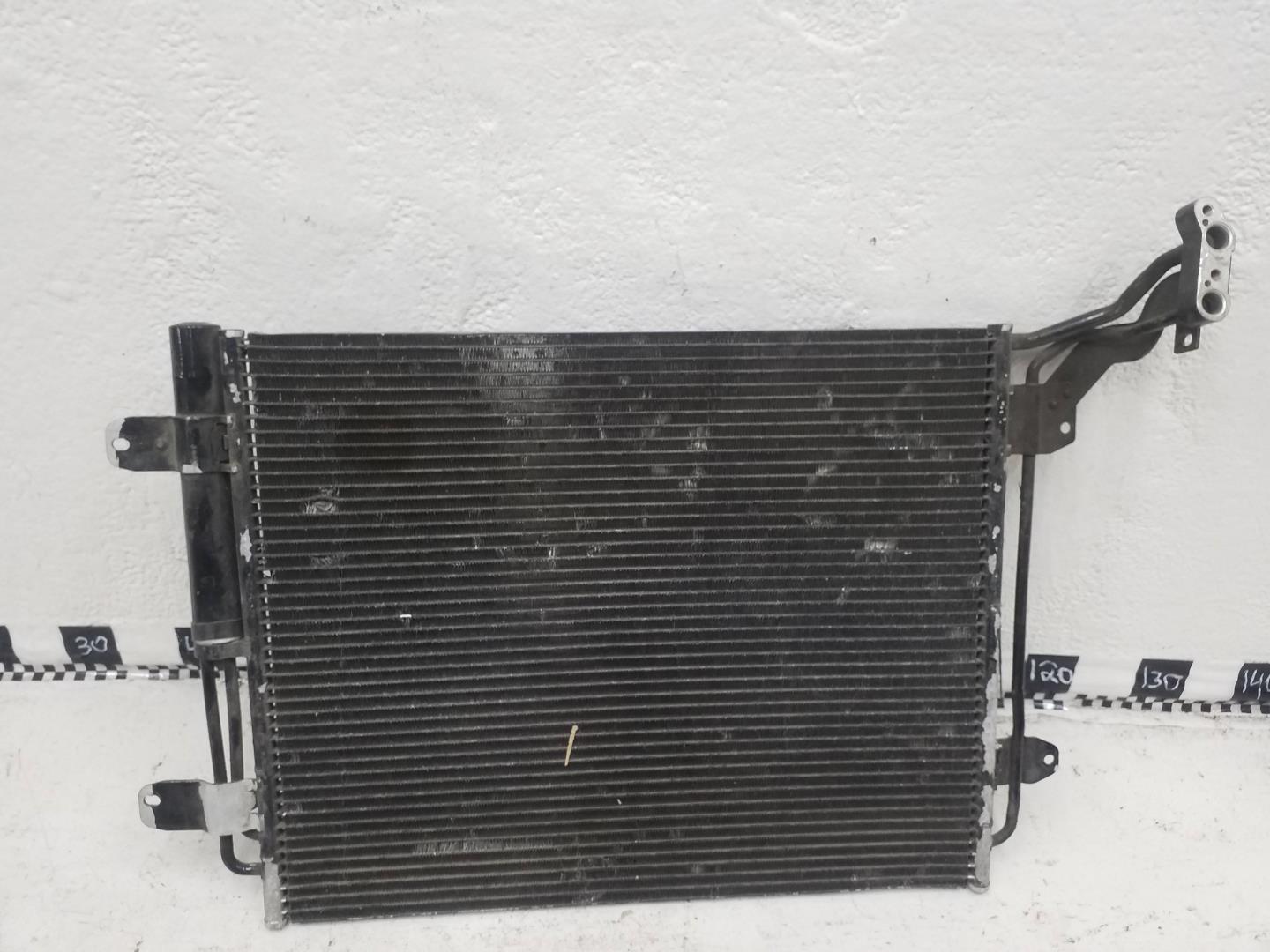 Радиатор кондиционера / конденсер
