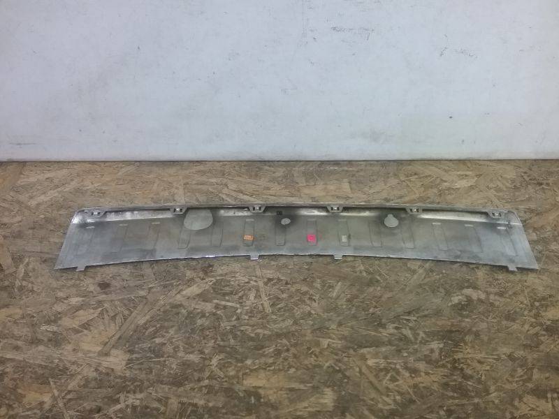 Накладка заднего бампера