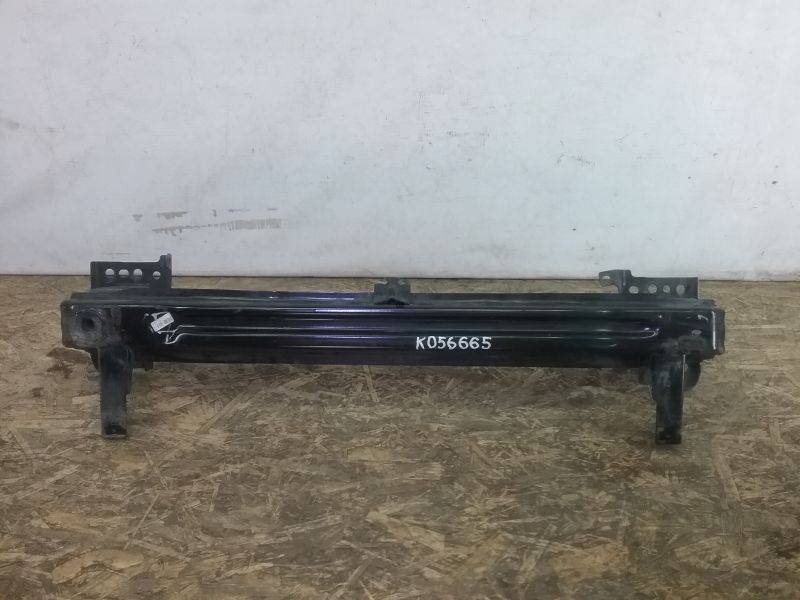 Усилитель переднего бампера