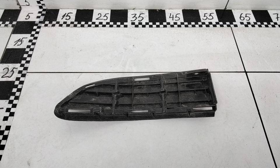 Решетка в бампер левая