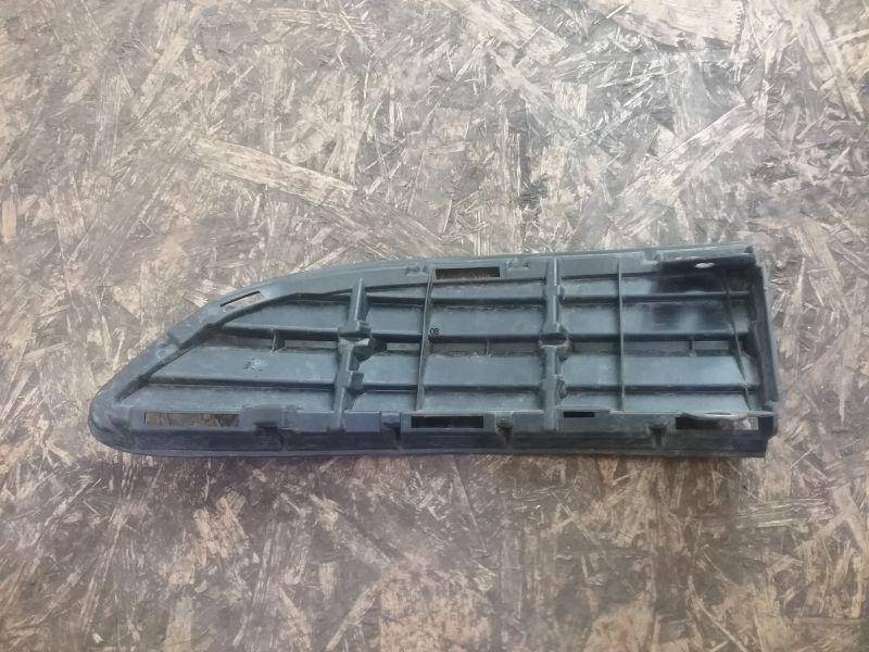 Решетка в бампер левая