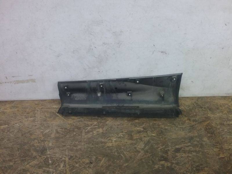 Накладка двери задней правой