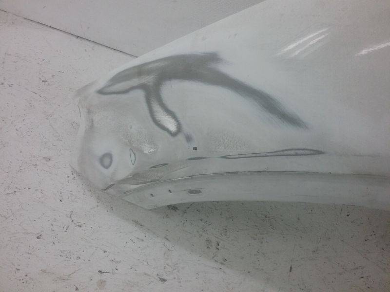 Крыло переднее левое