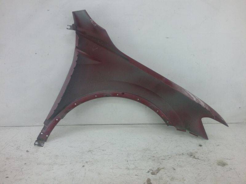 Крыло переднее левое