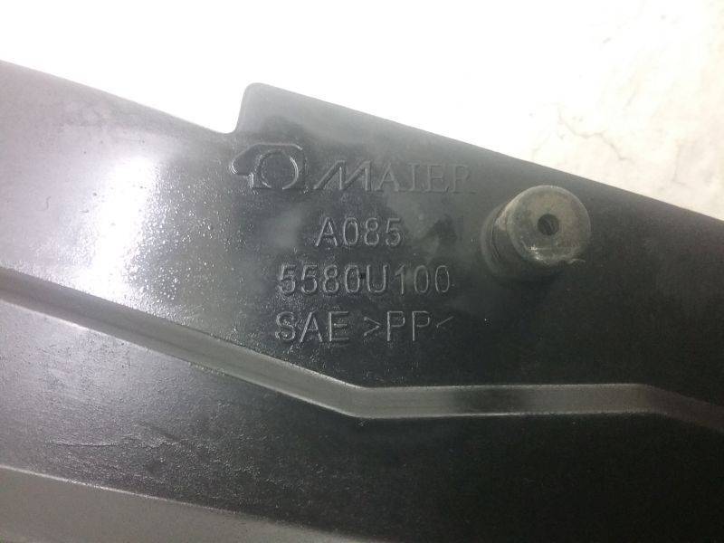 Кожух замка капота