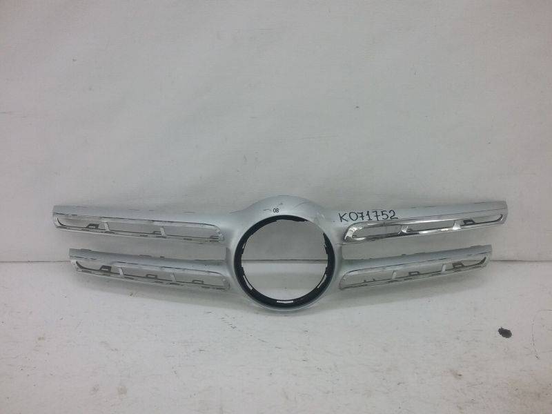 Накладка на решетку радиатора