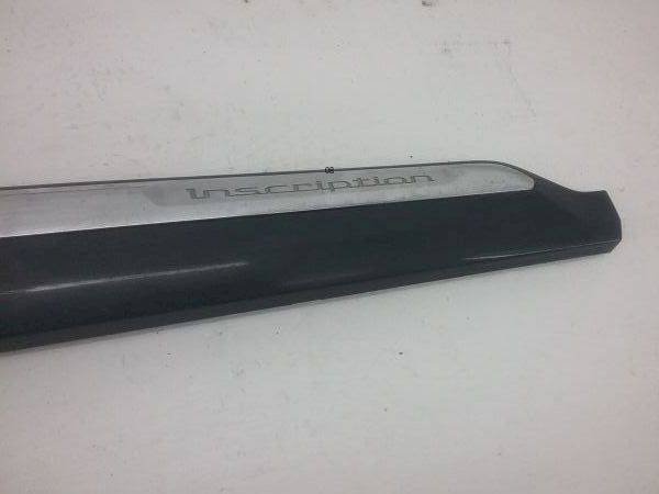 Накладка двери передней правой