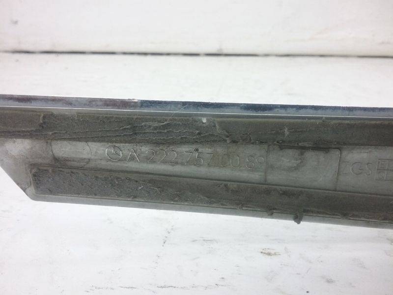 Накладка крышки багажника