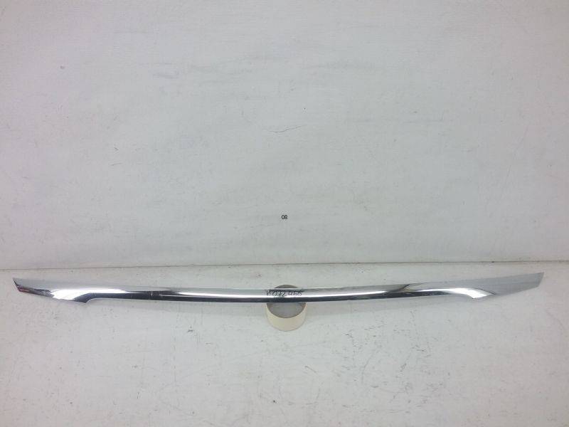 Накладка крышки багажника