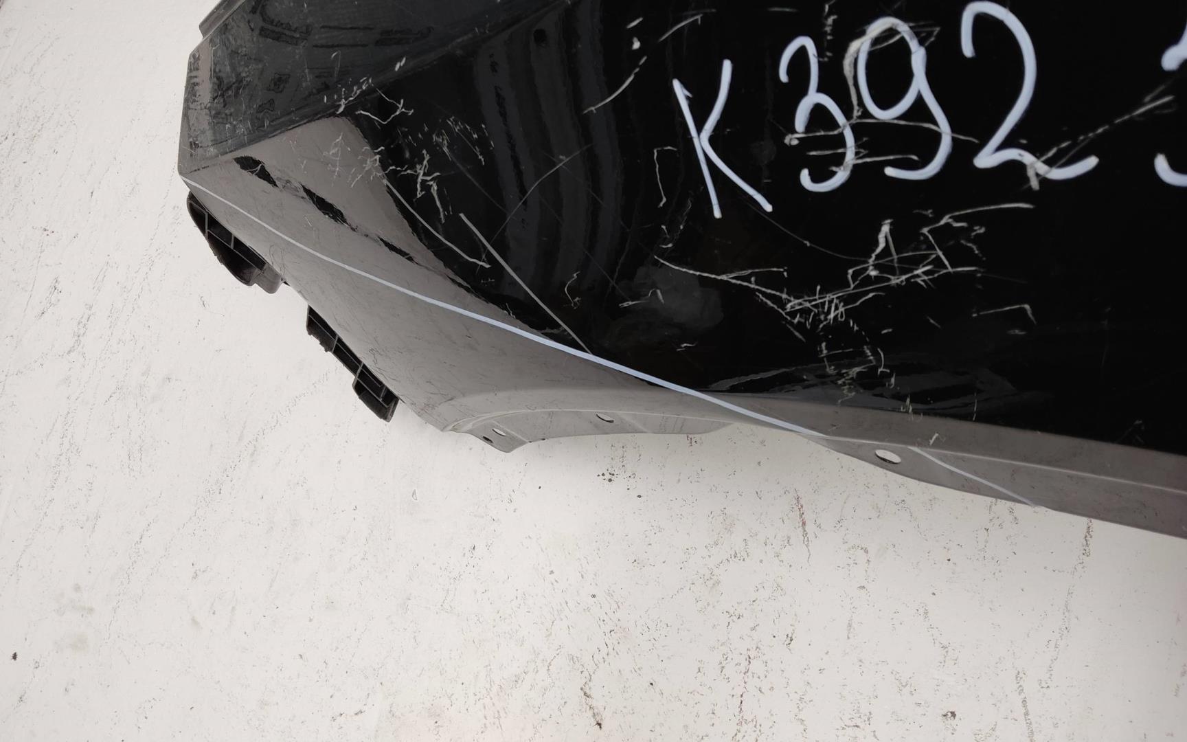 Крыло переднее левое