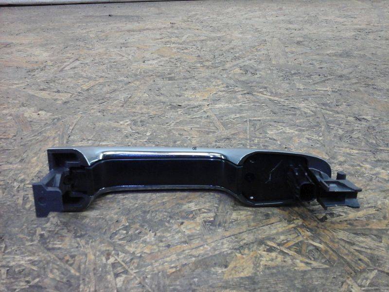 Ручка двери передней наружная