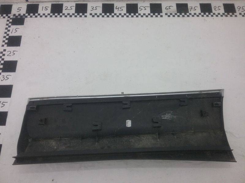 Накладка двери задней правой